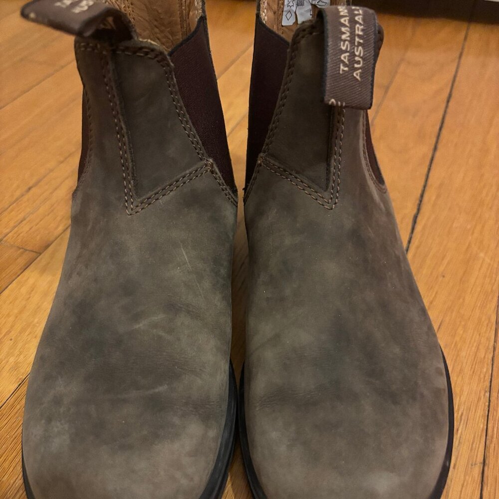Women's Classic Blundstone - Chelsea Boot - Classic Brown - Worn 1x